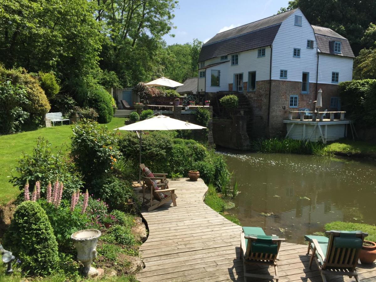 Castle Mill Bed And Breakfast ดอร์กิง ภายนอก รูปภาพ